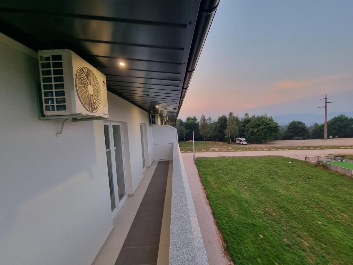 Villa Park Ravne Високо Экстерьер фото