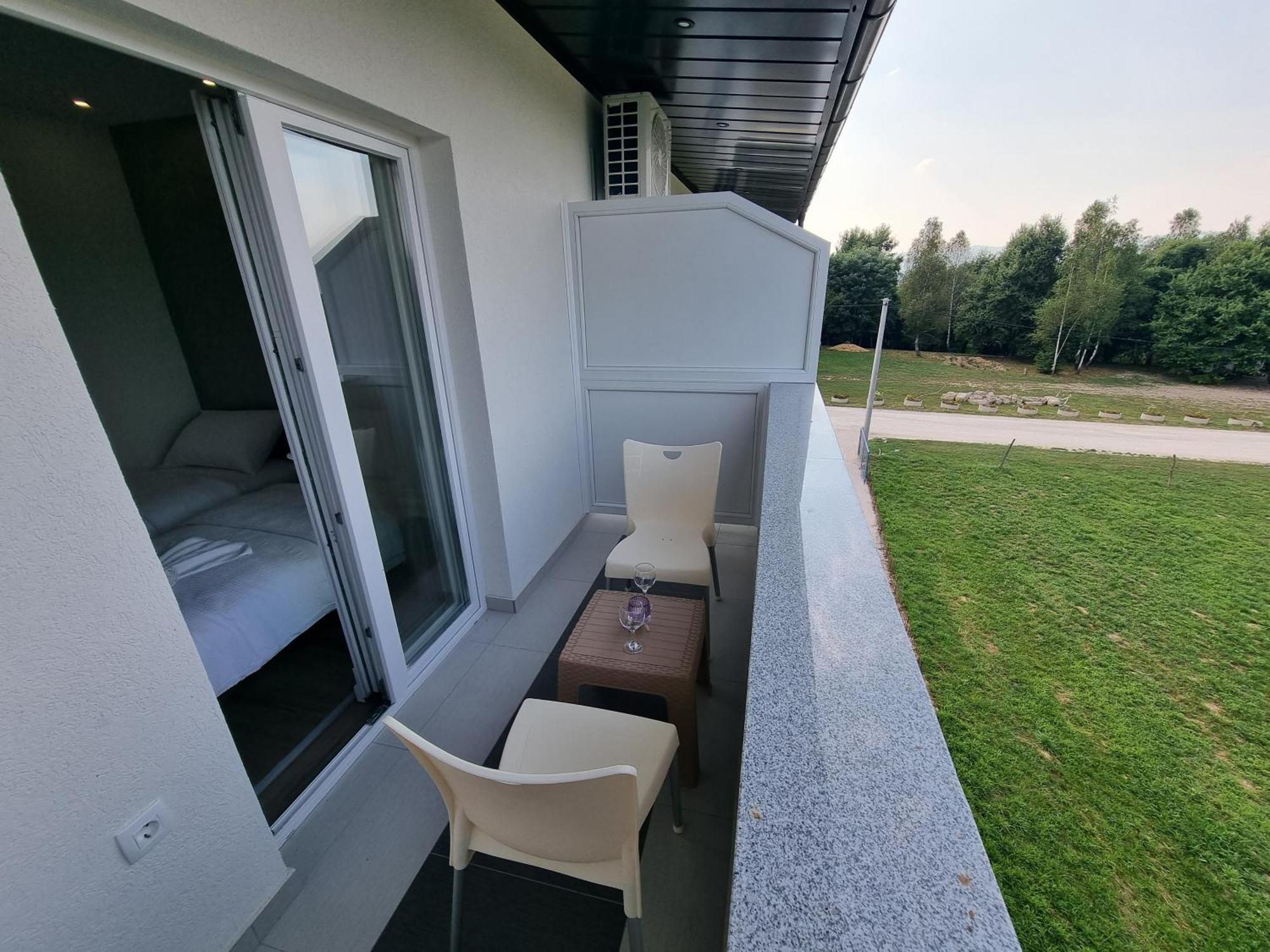 Villa Park Ravne Високо Экстерьер фото